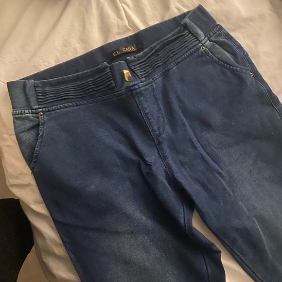 Jeans - 3 pairs - Picture 9 of 10